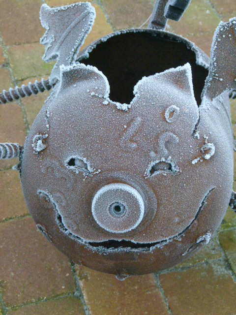 happy flying pig (ehemalige Gasflasche) | recycling art by 1500°